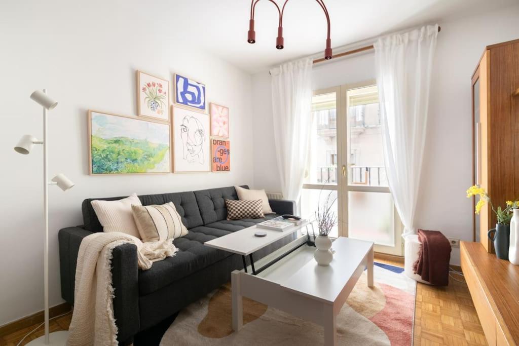 El Balcon De San Anton By Clabao Apartment Pamplona Luaran gambar