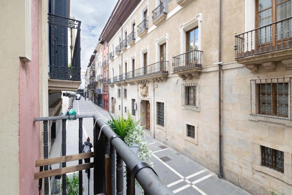 El Balcon De San Anton By Clabao Apartment Pamplona Luaran gambar