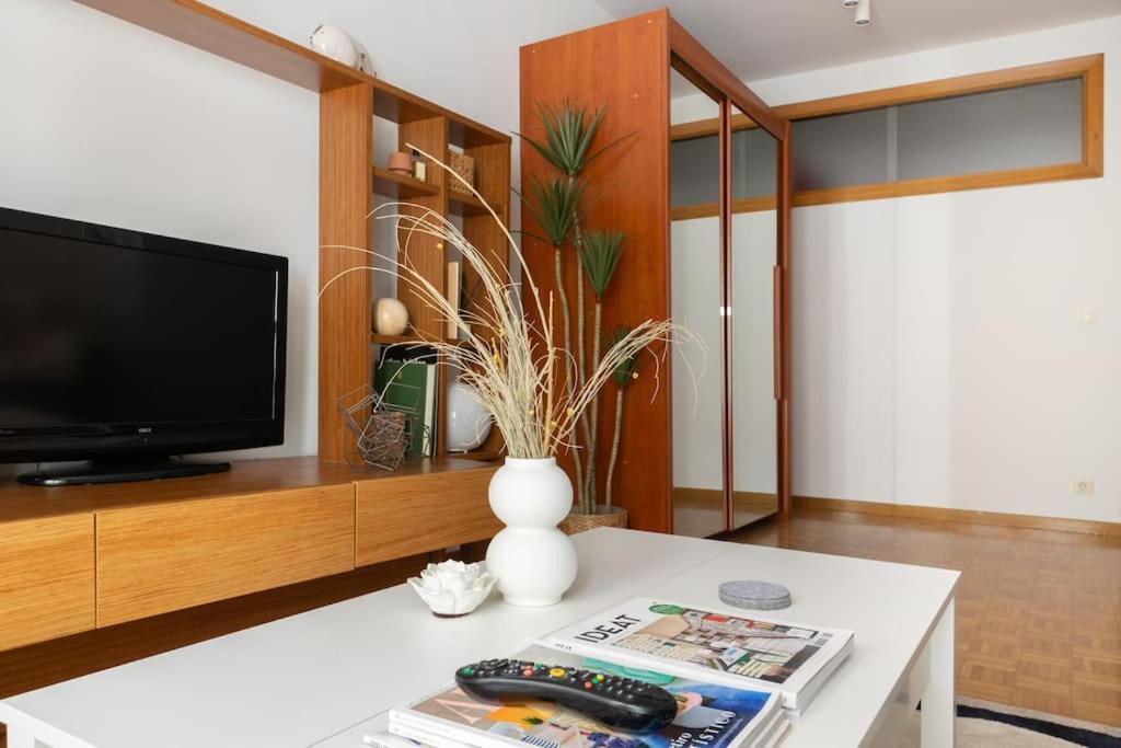 El Balcon De San Anton By Clabao Apartment Pamplona Luaran gambar