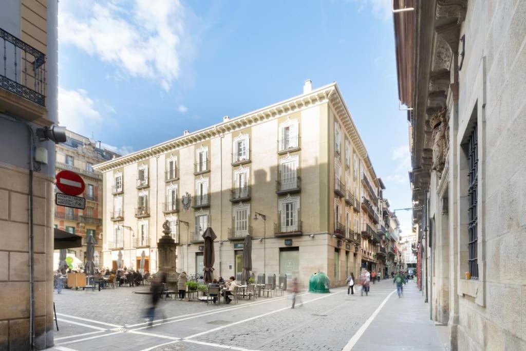 El Balcon De San Anton By Clabao Apartment Pamplona Luaran gambar